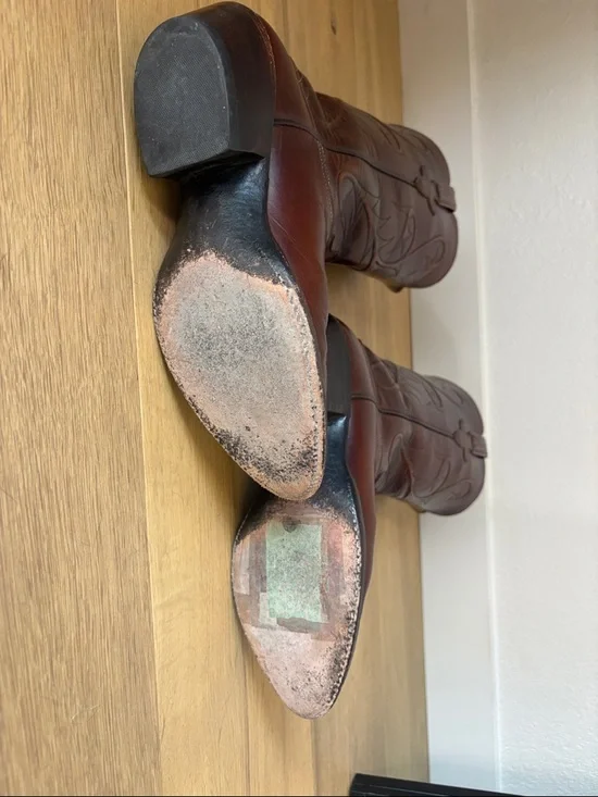 Lucchese Chestnut Brown Leather Cowboy Boots - Picture 4 of 5